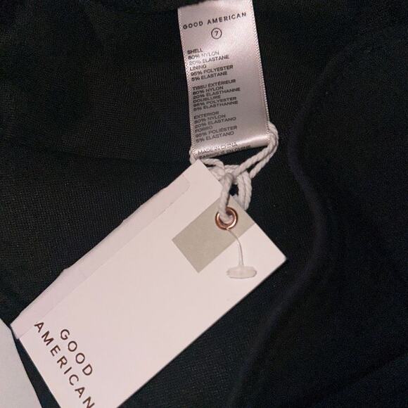 NWT Good American Good Compression Hot Shoulder One-Piece Black Size 7 (XXXXL) - Picture 4 of 10